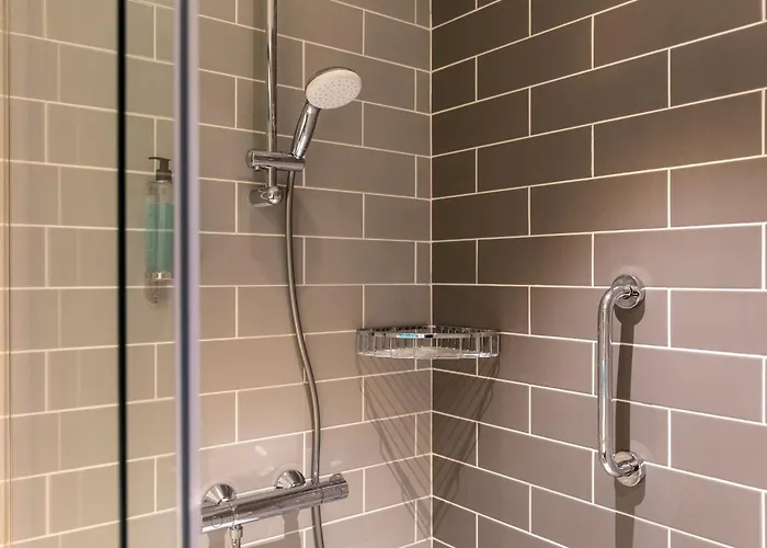 Отель Express - - Plaza Saldanha By Ihg 3*