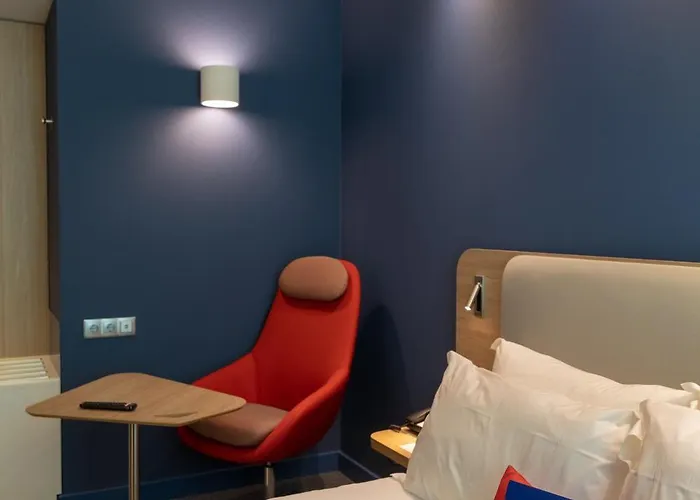 Отель Express - - Plaza Saldanha By Ihg