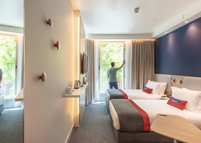 Express - - Plaza Saldanha By Ihg Отель 3*