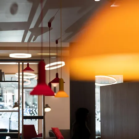 Express - - Plaza Saldanha By Ihg מלון
