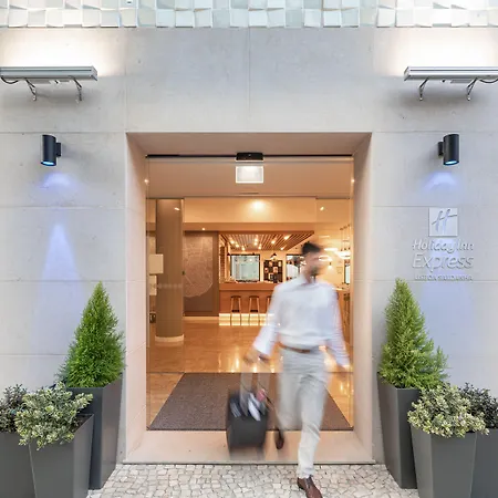 Express - - Plaza Saldanha By Ihg מלון