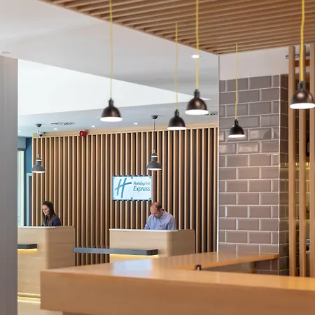 Express - - Plaza Saldanha By Ihg ホテル