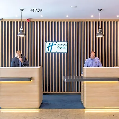 Express - - Plaza Saldanha By Ihg Hotel