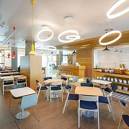 Express - - Plaza Saldanha By Ihg Hotel