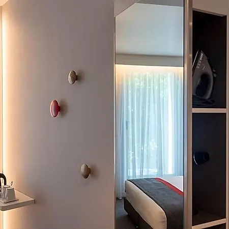 Hotel Express - - Plaza Saldanha By Ihg 3*